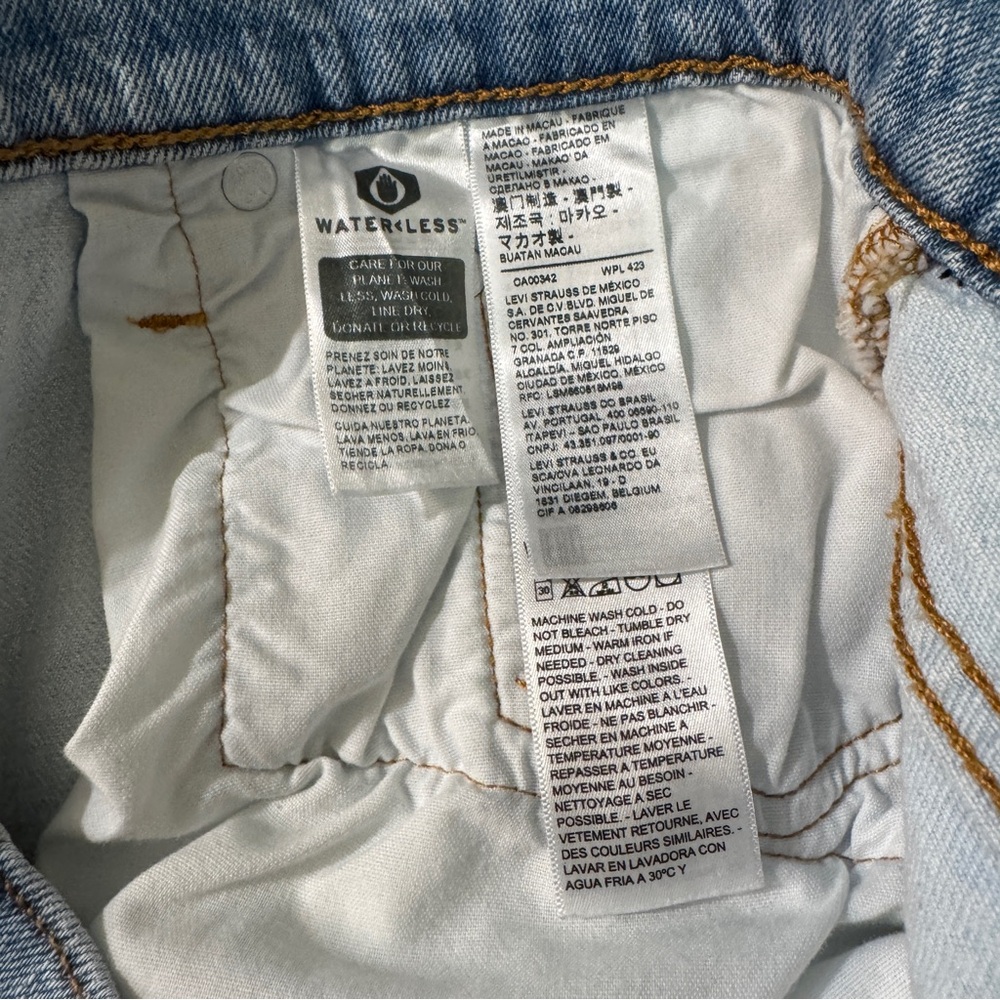 Levi's Two-Tone Blue Jean Shorts - Picture 5 of 10